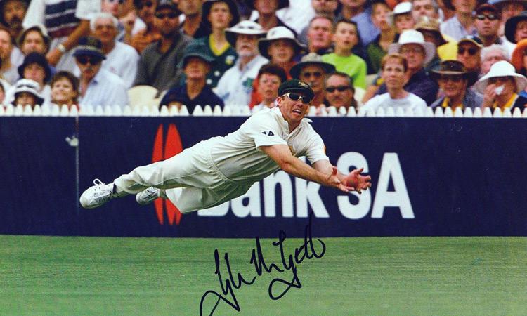 GLENN McGRATH hand-signed 