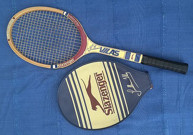 Raquette De Tennis Slazenger Bois Vintage - Signée Guillermo Vilas - Années 70