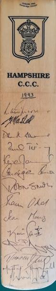 Hampshire-signed-cricket-bat-david-gower-malcolm-marshall-autograph-robin-smith-mark-nicholas-paul-terry-1993-hants-ccc
