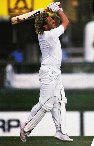 IAN-BOTHAM-autograph-England-cricket-memorabilia-signed-photo-autographed-Beefy-Somerset-Worcs-Durham-ashes-magnum-bat-duncan-fearnley-signature-sir