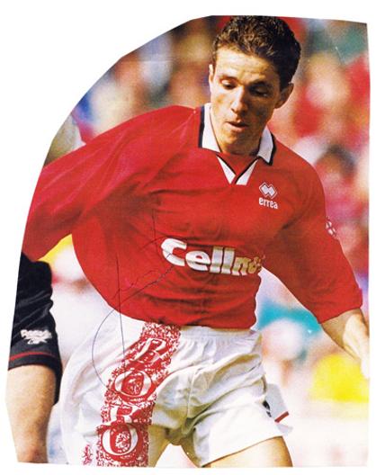 Juninho-Paulista-autograph-signed-Middlesbrough-football-memorabilia-brazil-midfielder-atletico-madrid-signature-midds-boro