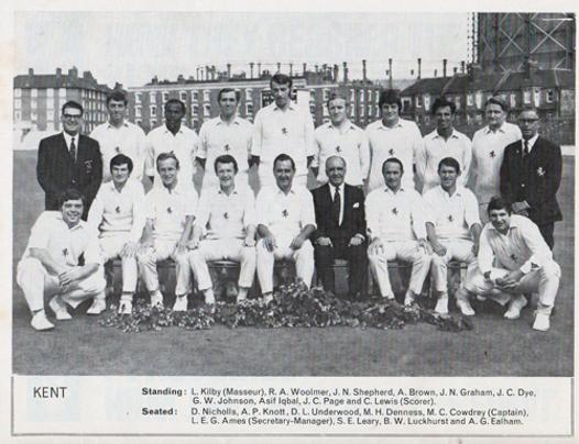 Kent-cricket-memorabilia-1971-Gillette-Cup-Final-programme-lancashire-ccc-lords-sept-cowdrey-knott-underwood-denness-asif-iqbal-woolmer-kccc