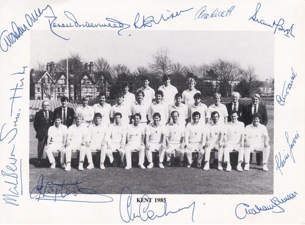 Kent-cricket-memorabilia-1985-team-signed-postcard-cowdrey-autograph-underwood-knott-dilley-marsh-tavare-baptiste-signature