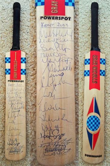 Kent-cricket-memorabilia-2003-squad-signed-gray-nicolls-powerspot-mini-bat-rahul-dravid-autograph-rob-key-marsh-ealham-fleming-saggers-kccc