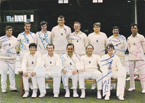 Kent-cricket-memorabilia-colin-cowdrey-signed-1971-team-photo-kccc-luckhurst-knott--Woolmer-norman-Graham-johnson-dye-ealham-asif-iqbal-nichols-kccc