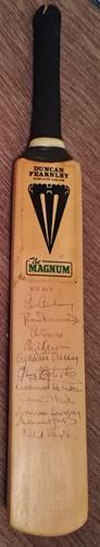 Kent-cricket-memorabilia-signed-mini-bat-cowdrey-underwood-tavare-dilley-baptistemarsh-benson-ellison-magnum-kccc-autograph-signature
