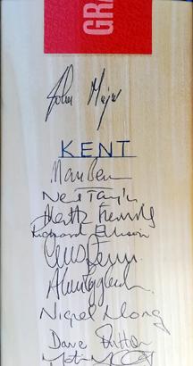 kent cricket memorabilia surrey ccc john major autograph prime minister president gray nicolls bat 