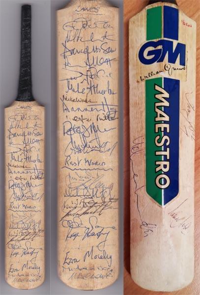 Lancashire-cricket-memorabilia-signed-cricket-bat-rest-of-the-world-graeme-fowler-benefit-match-1991-gunn-moore-maestro-mini