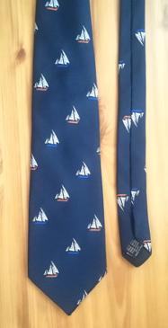 Lloyd-Werft-sailing-memorabilia-yachting-neck-tie-pure-silk-bremerhaven-germany-luxury-yachts-reine-seide-boat-builder-fashion-clothing