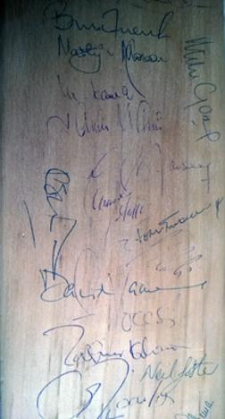 Pakistan-cricket-memorabilia-signed-bat-1987-tour-England-Imran-Khan-autograph-Abdul-Qadir-Javed-Miandad-Ian-Botham-Mike-Gatting-David-Gower-Raja-Malik-Akhtar