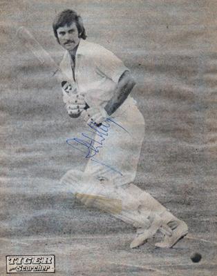 Peter-Willey-autograph-signed-northamptonshire-cricket-memorabilia-northants-ccc-england-off-spinner-batsman-umpire-nccc-signature