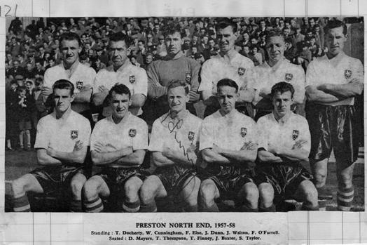 Preston-North-End-fc-football-memorabilia-team-photo-1957-1958-autograph-signed-Sir-Tom-Finney-signature