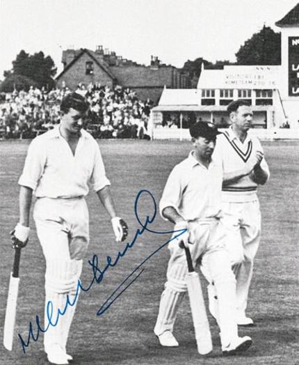 Richie-Benaud-autograph-signed-australia-cricket-memorabilia-captain--leg-spinner-gday-signature