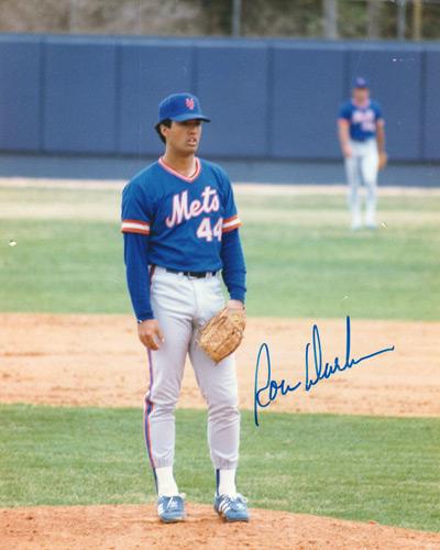Ron-Darling-autograph-signed-New-York-Mets-baseball-memorabilia-1986-world-series-gold-glove-expos-athletics-Major-League-Baseball-MLB-memorabilia