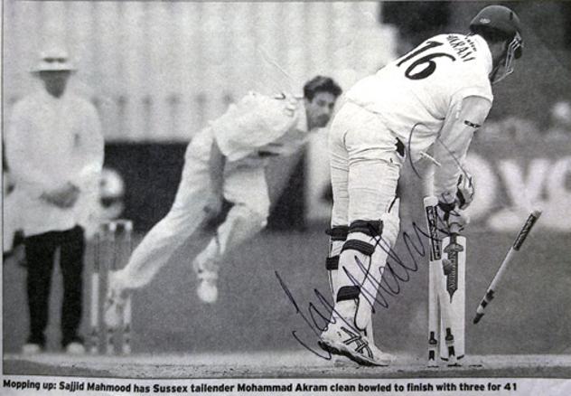 Sajid-Mahmood-autograph-signed-lanacashire-cricket-memorabilia-lancs-ccc-essex-england-fast-bowler-saj-signature