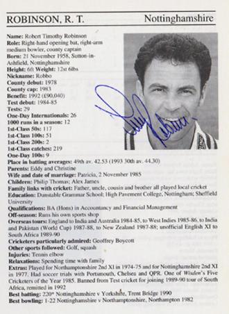 Tim-Robinson-autograph-signed-nottinghamshire-cricket-memorabilia-notts-England-opening-batsman-umpire-signature