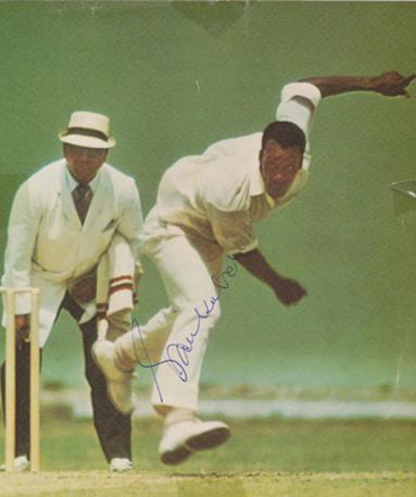 Vanburn-Holder-autograph-signed-west-indies-cricket-memorabilia-worcs-ccc-fast-bowler-alonso-barbados-orange-free-state-first-class-umpire