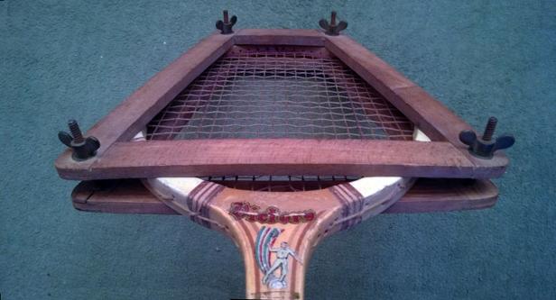 Victory-vintage-wooden-tennis-racket-raquet-wing-nut-press-memorabilia-740