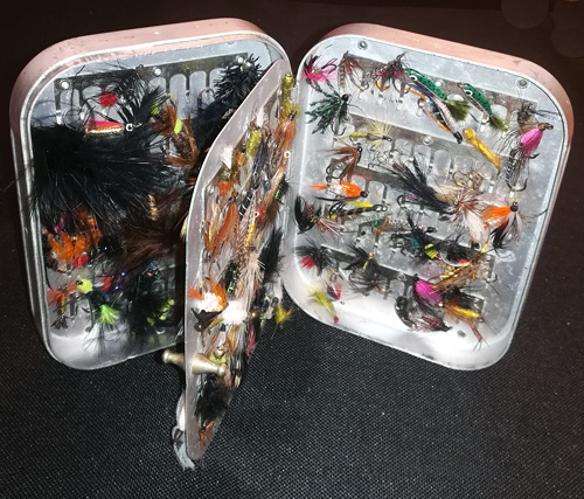 Wheatley-silmalloy-aluminium-swingleaf-fly-box-hand-tied-dry-wet-flies-fly-fishing-memorabilia-angling-equipment-tackle-sea-trout-salmon-grayling-lake-river-swing-leaf-vintage
