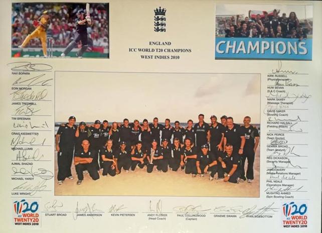 england-cricket-memorabilia-squad-signed-2010-World-Twenty20-champions-poster-west-indies-official-ecb-T20-trophy