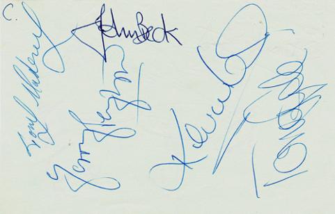 fulham-fc-football-memorabilia-autographs-Tony-Gale-John-Beck-Mahoney-Peyton-Lock-signed-legends-autograph