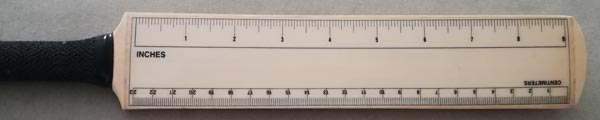 gray-nicolls-ruler-mini-bat-inches-centimetres-inc-cms-measure-signature-autograph-signed-cricket-memorabilia