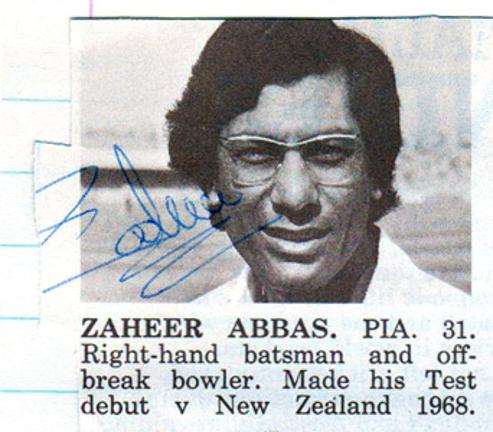 zaheer-abbas-autograph-Pakistan-cricket-memorabilia-signed-team-sheet-sadiq-mohammad-javed-miandad-signature-imran-khan-asif-iqbal-1970s